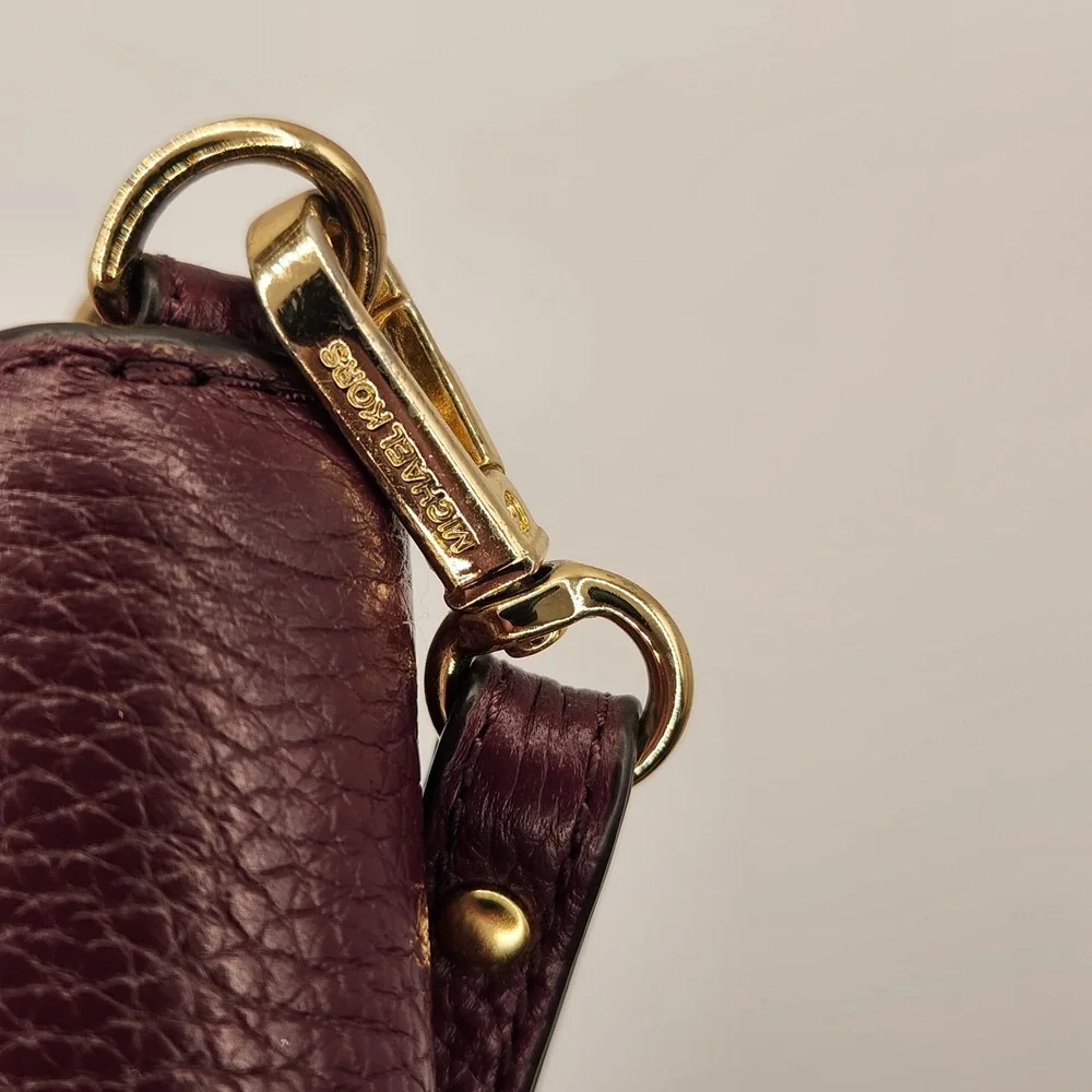 Michael Kors Jet Set Travel Continental Wristlet Wallet Burgundy Leather Maroon